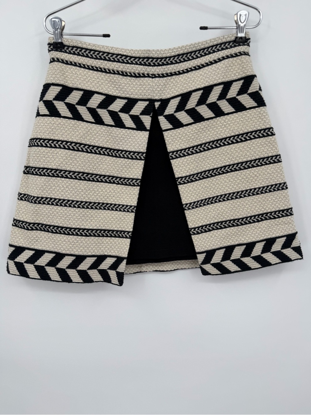 Alice + Olivia Daysi Jacquard A-Line Mini Skirt Cream & Black size 10 - Picture 3 of 7